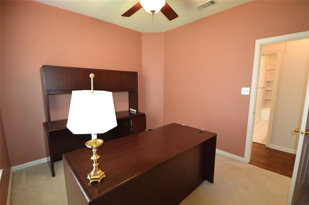 1120 Surrey Lane Property Photo 28