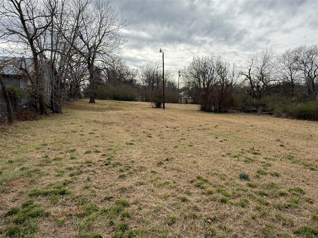 228 E Nelson Street Property Photo 5