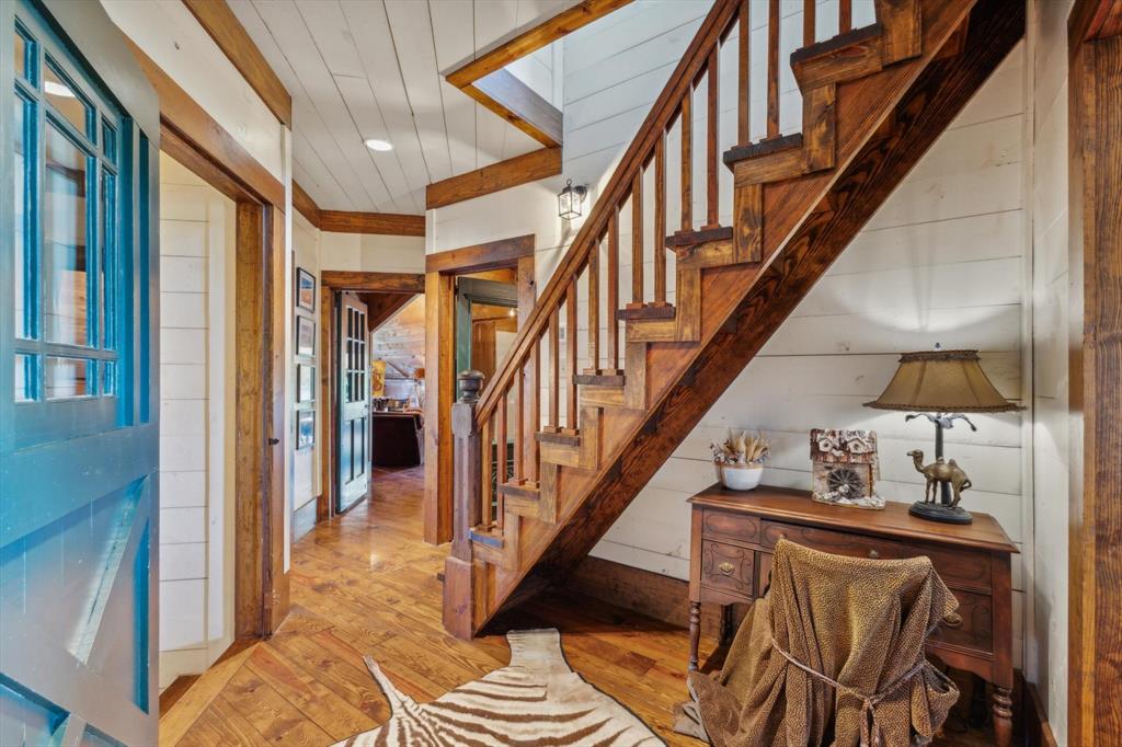 525 E Hickory Hill Road Property Photo 16