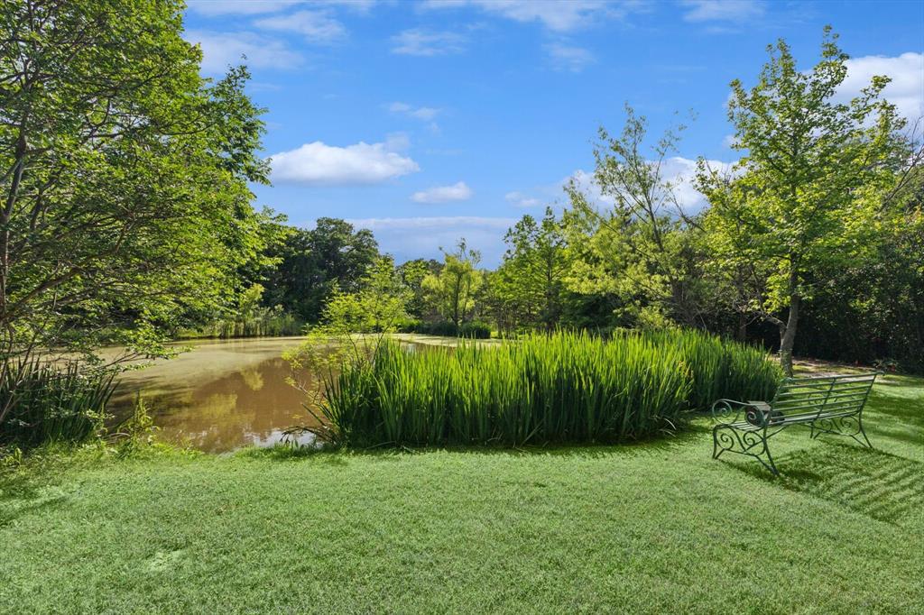 525 E Hickory Hill Road Property Photo 35