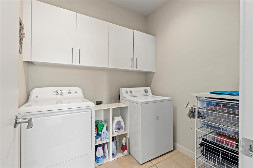 2123 Albany Street Property Photo 29