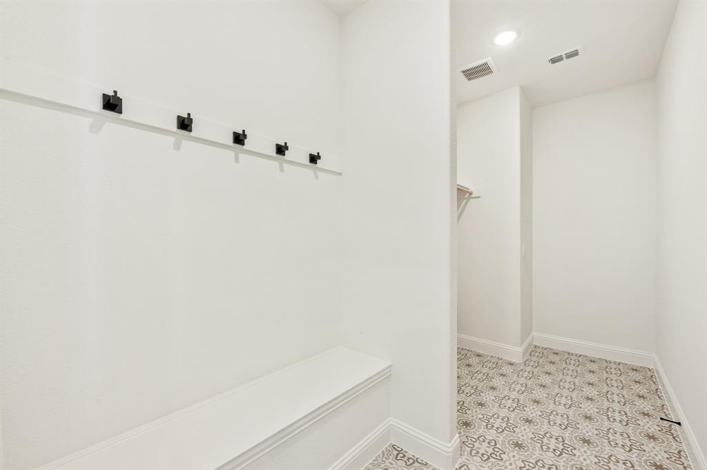305 Bowrider Lane Property Photo 9