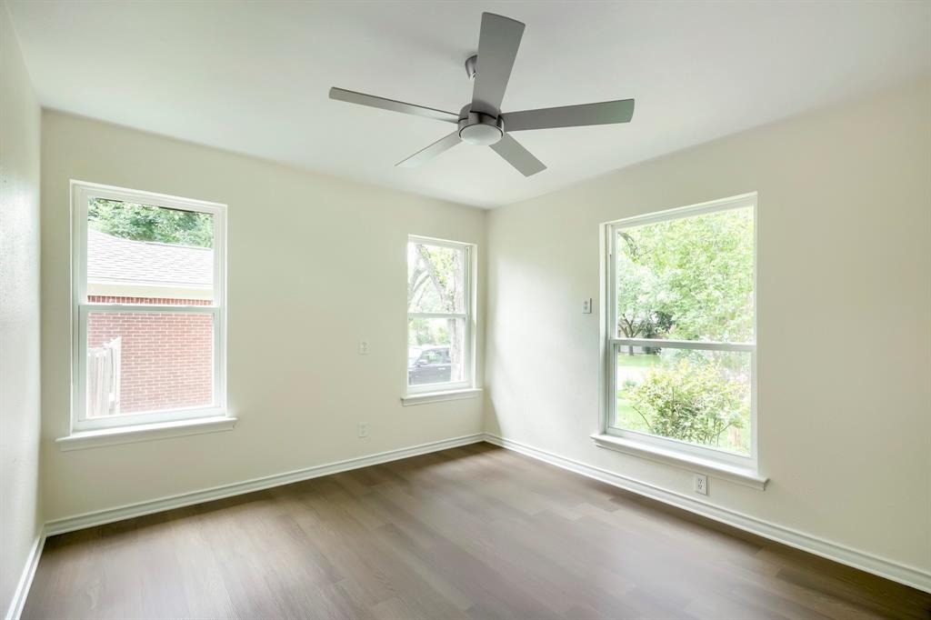 11624 Tuscany Way Property Photo 8