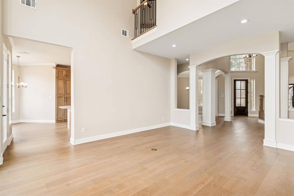 1713 Briaroaks Drive Property Photo 10