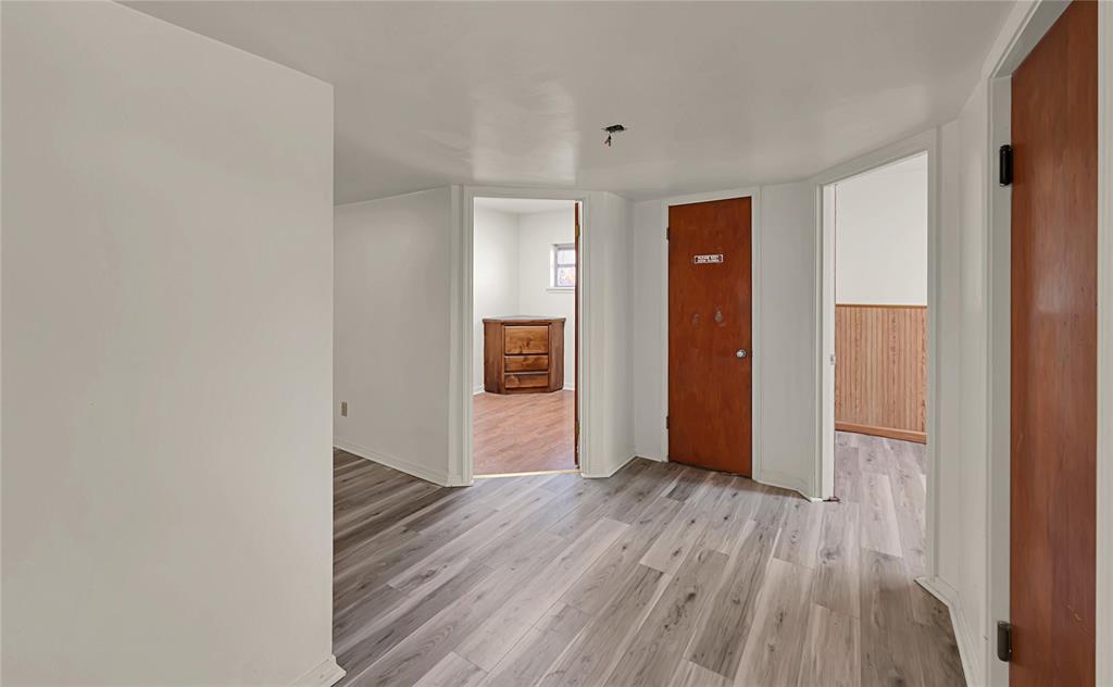 202 N Avenue G Property Photo 13