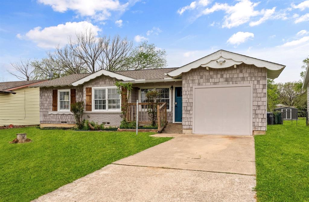 1110 Park Street Property Photo 3