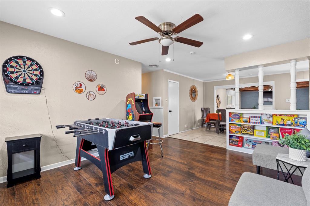 1110 Park Street Property Photo 6