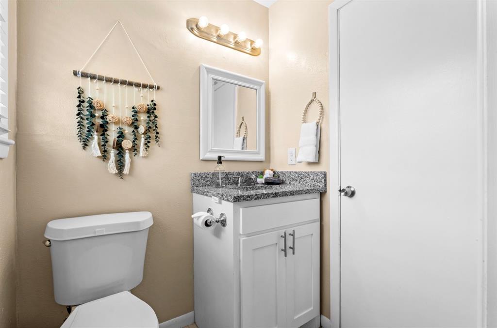 1110 Park Street Property Photo 18