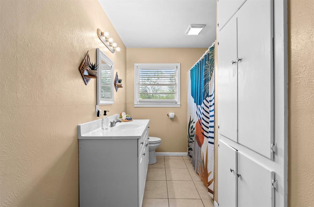 1110 Park Street Property Photo 21
