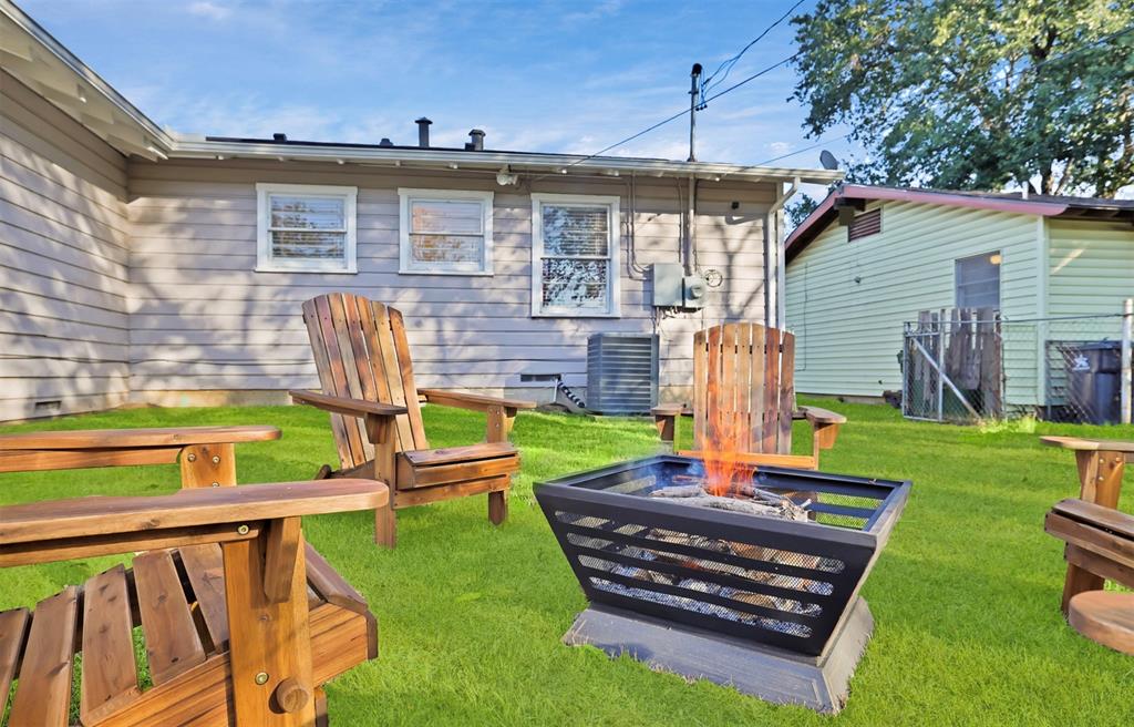 1110 Park Street Property Photo 25