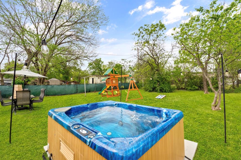 1110 Park Street Property Photo 27