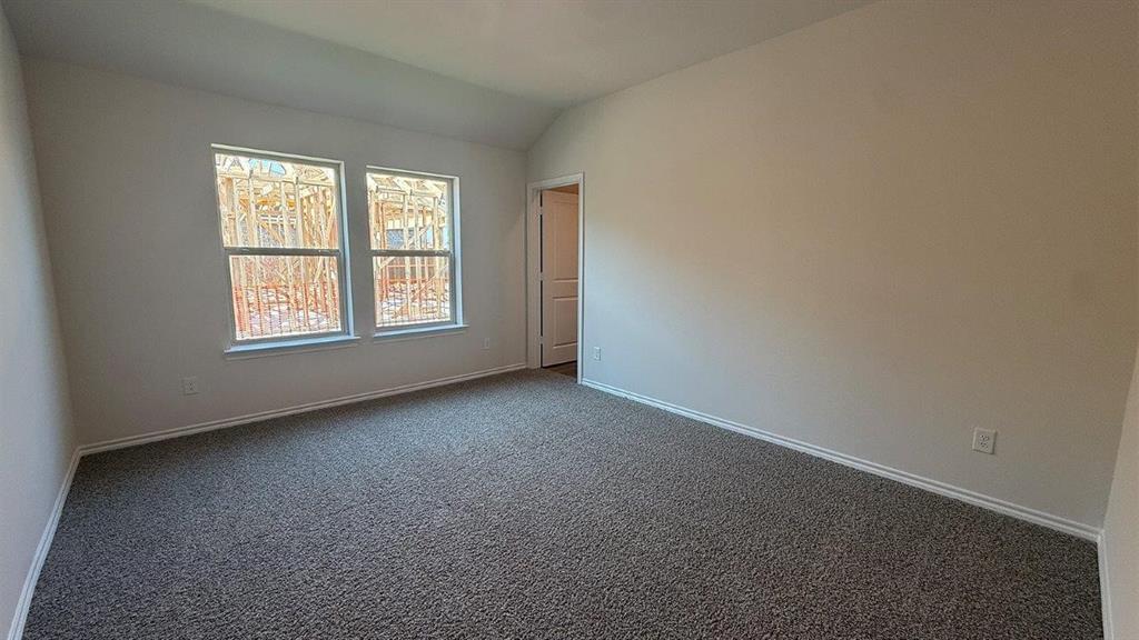 612 Edge Hill Lane Property Photo 11