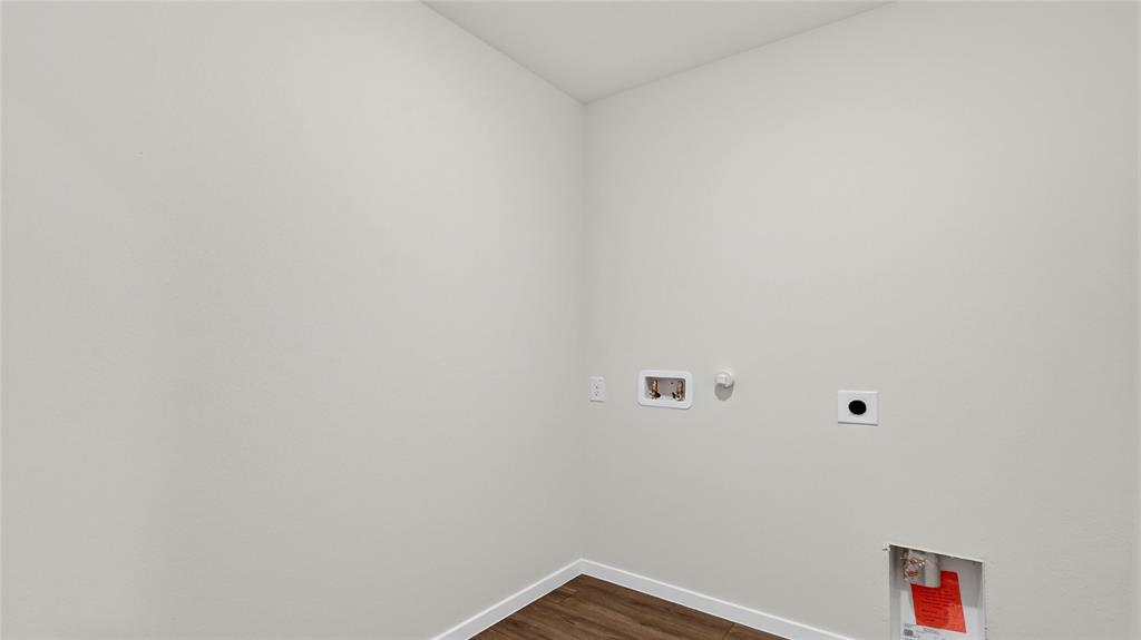 406 American Elm Drive Property Photo 15