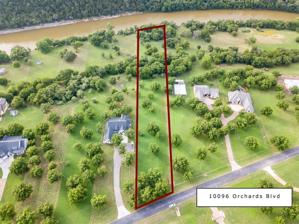 10096 Orchards Boulevard Property Photo 1