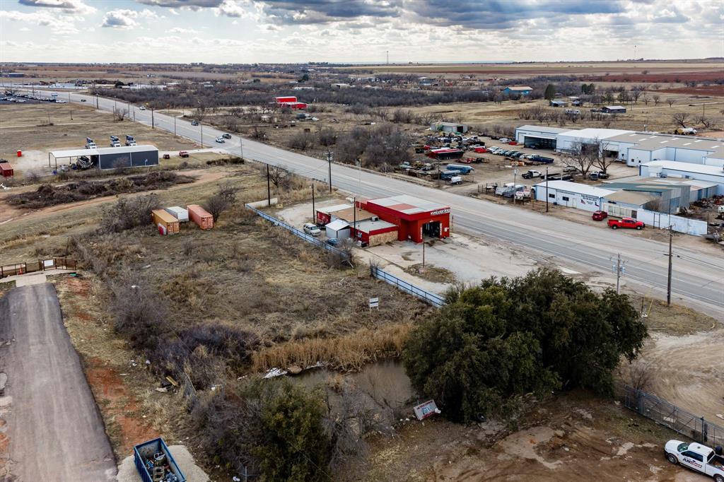 2132 Us Highway 277 Property Photo 11