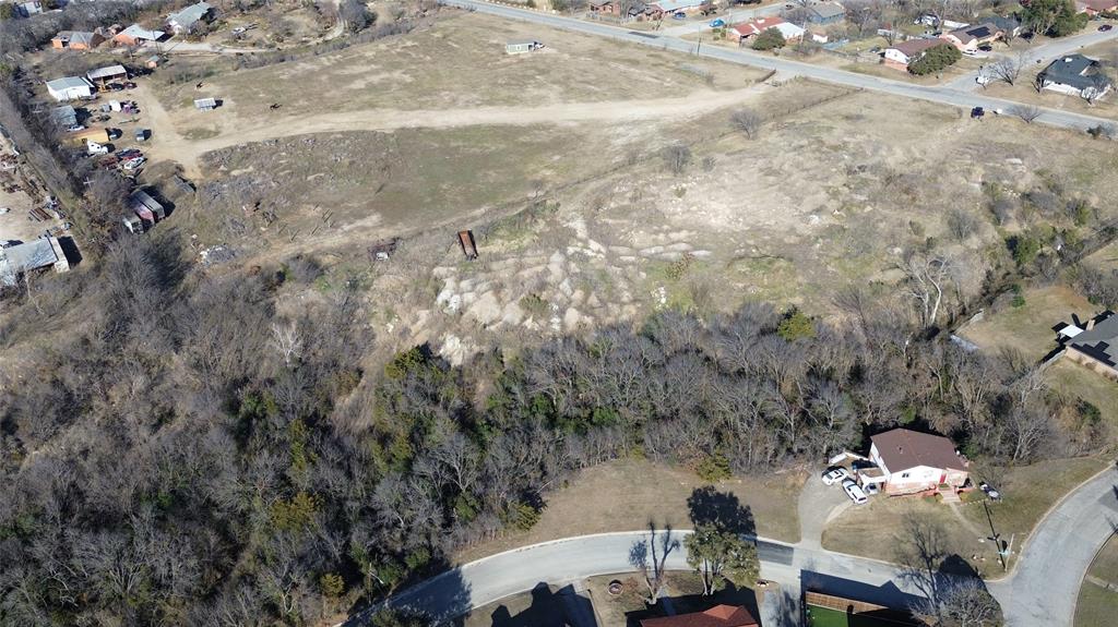 2241 Briardale Road Property Photo 4
