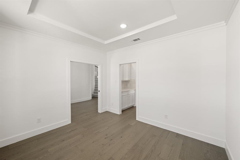 1813 Briarwood Way Property Photo 5