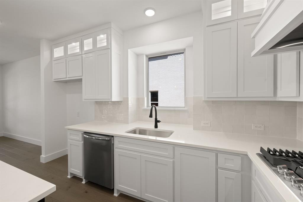 1813 Briarwood Way Property Photo 10