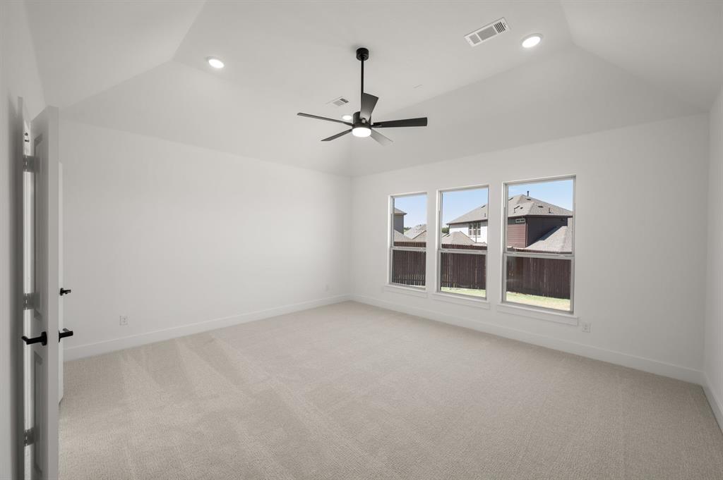 1813 Briarwood Way Property Photo 15