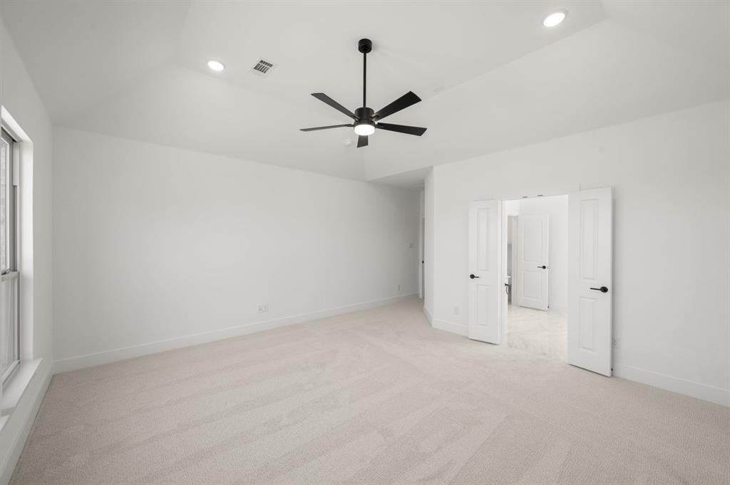1813 Briarwood Way Property Photo 16