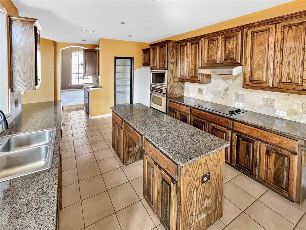2715 Magellan Property Photo 16