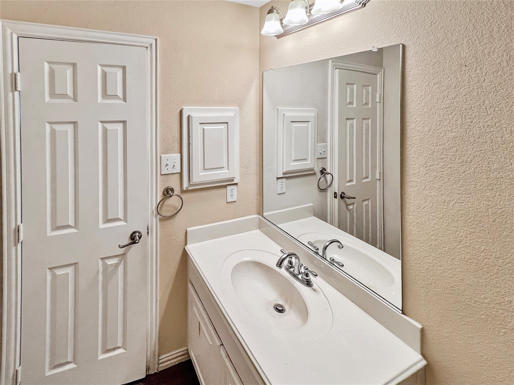 2715 Magellan Property Photo 30