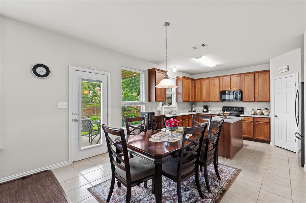 503 Creekside Drive Property Photo 11