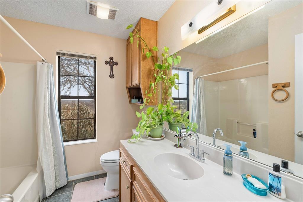 9500 Highway 377 Property Photo 16