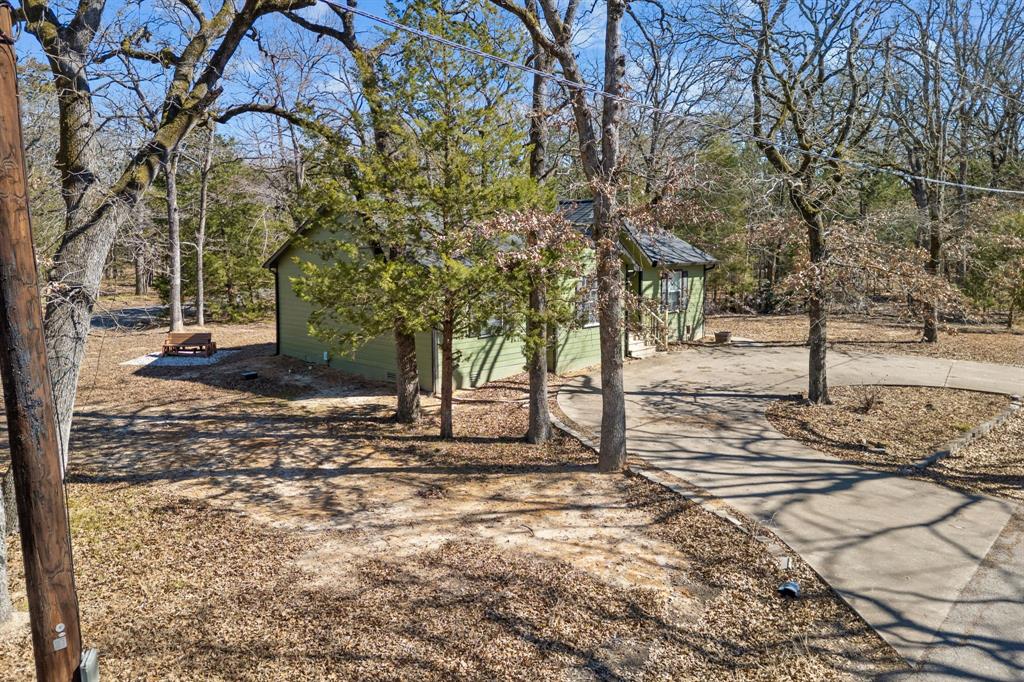 1408 Riverside Drive Property Photo 27