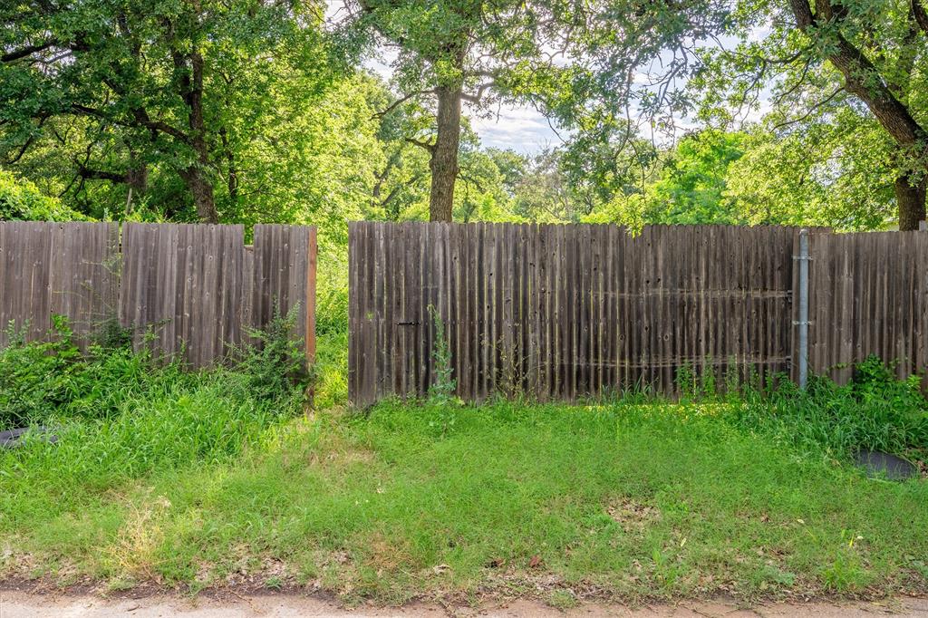 4012 Erath Street Property Photo 6