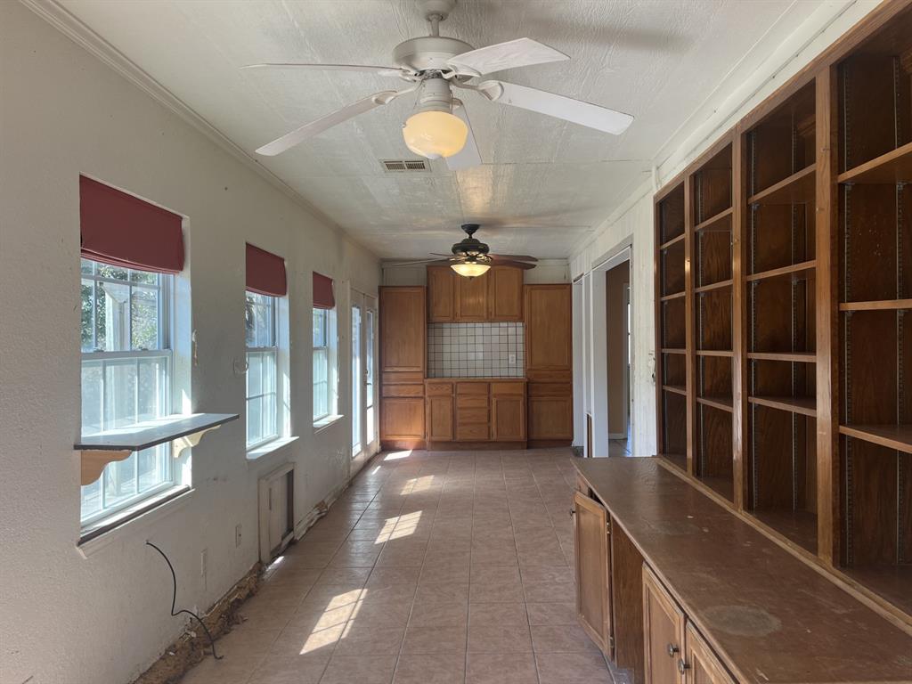 3908 Lakecliff Drive Property Photo 18