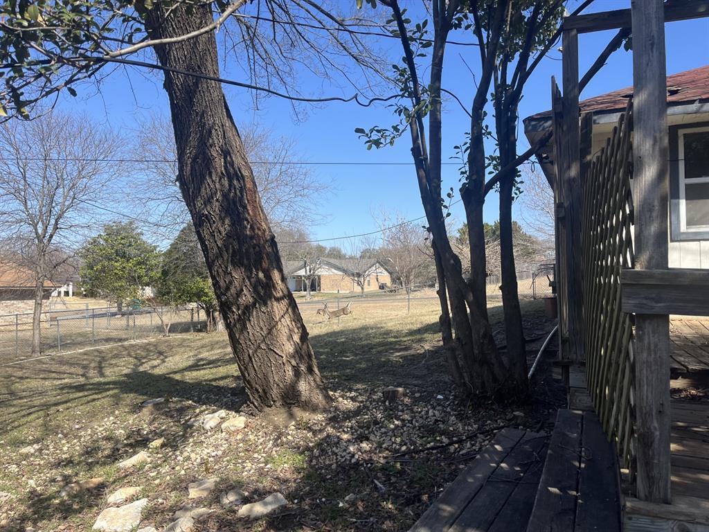 3908 Lakecliff Drive Property Photo 23