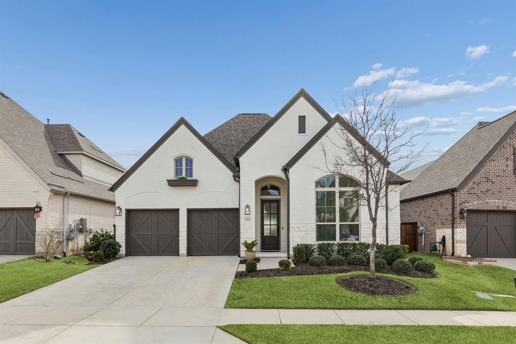 3024 Warrington Property Photo 1