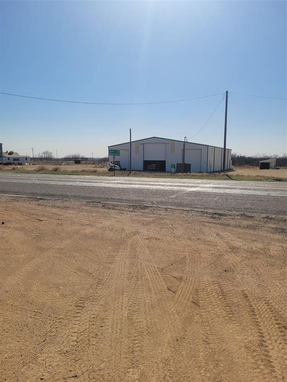 2182 S State Highway 208 Property Photo 3
