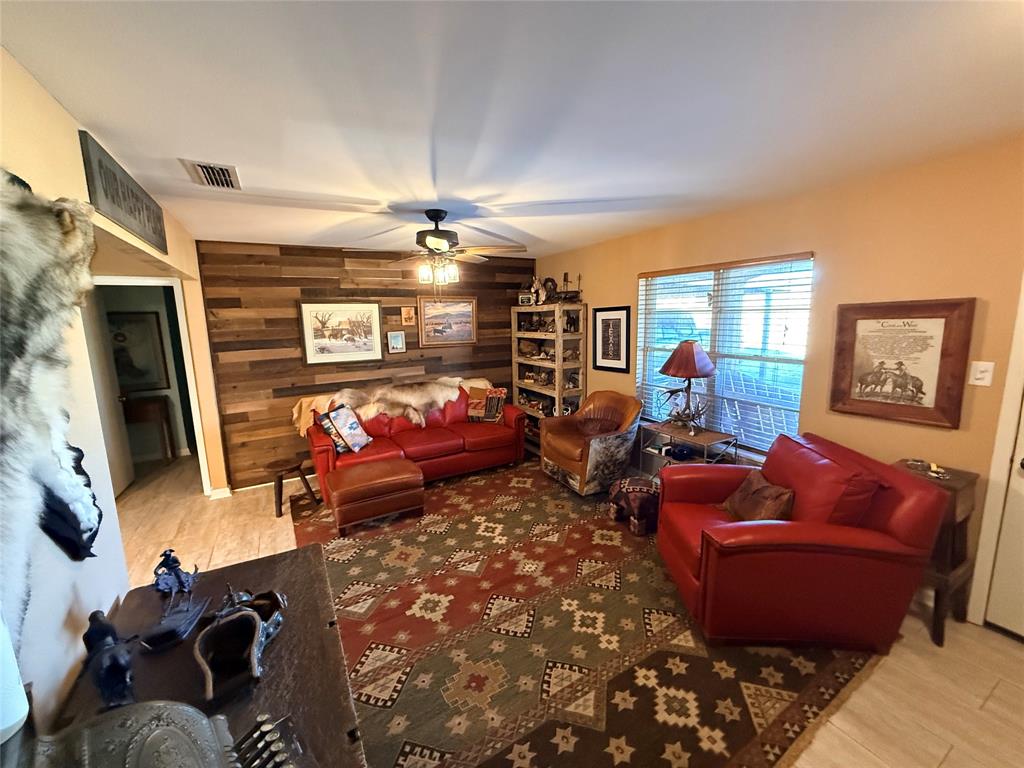 351 Bosque Bend Lane Property Photo 3