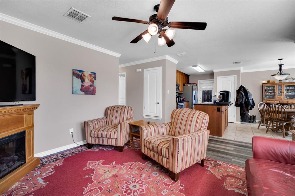106 W Adair Street Property Photo 10