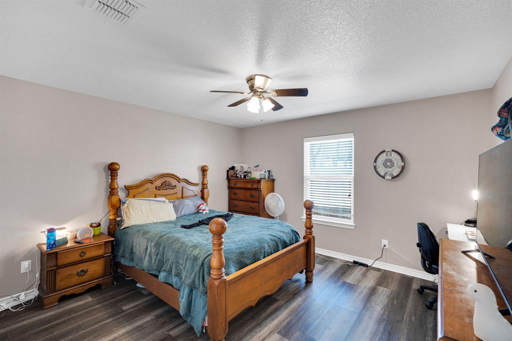 106 W Adair Street Property Photo 16