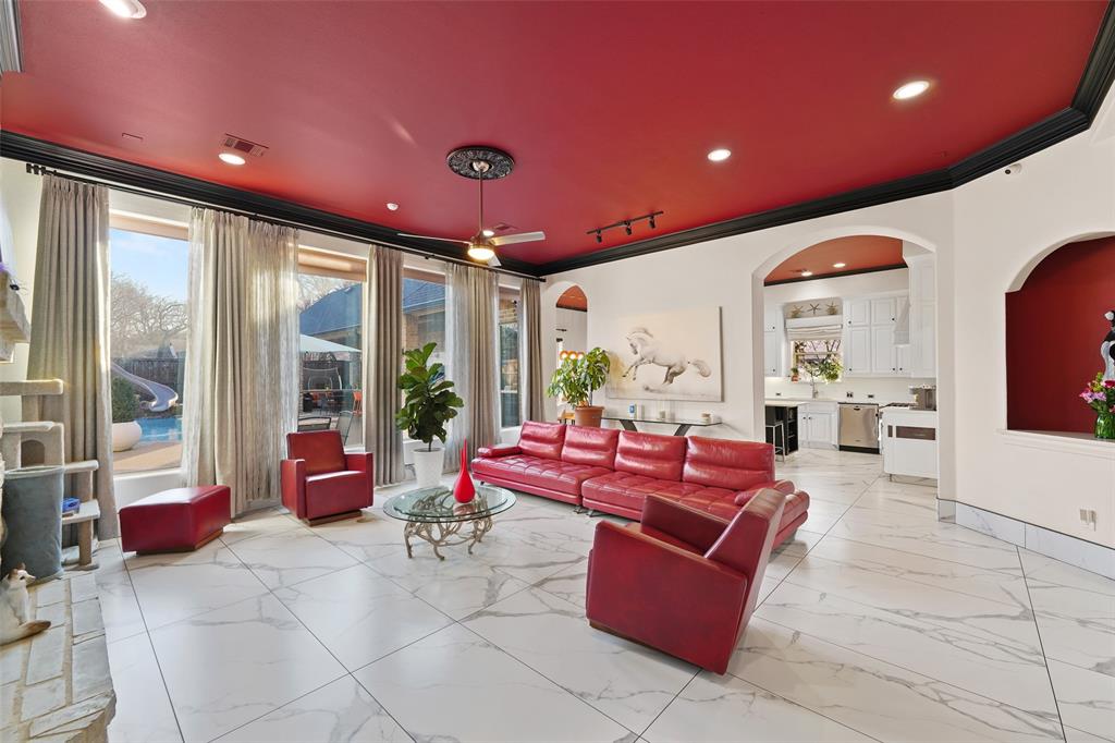 3310 Collard Road Property Photo 10