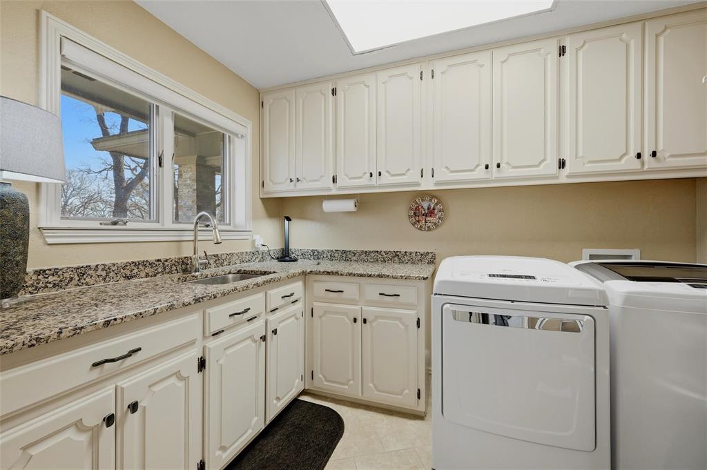 231 Cayuga Trail Property Photo 8