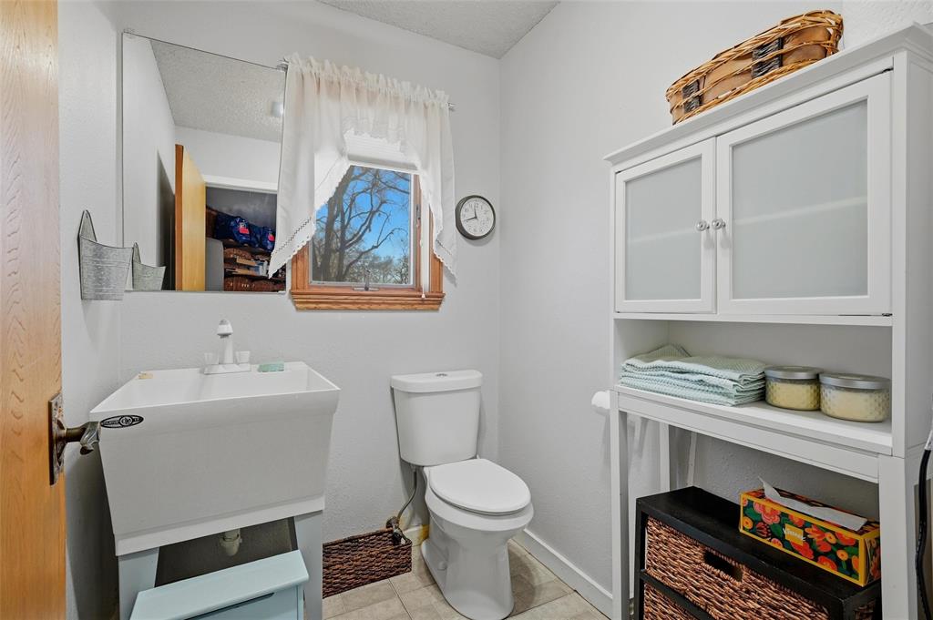 231 Cayuga Trail Property Photo 18