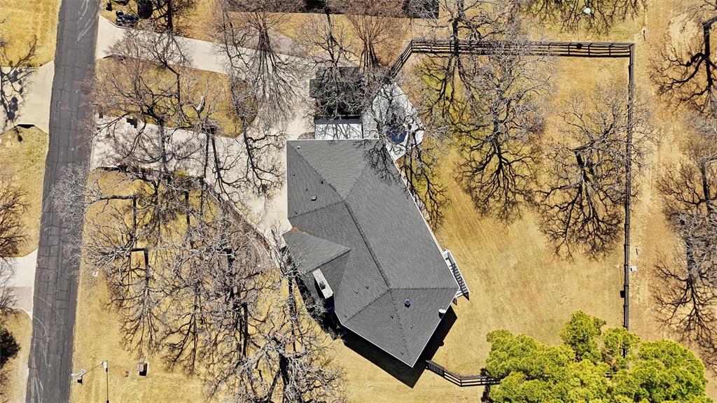 231 Cayuga Trail Property Photo 26