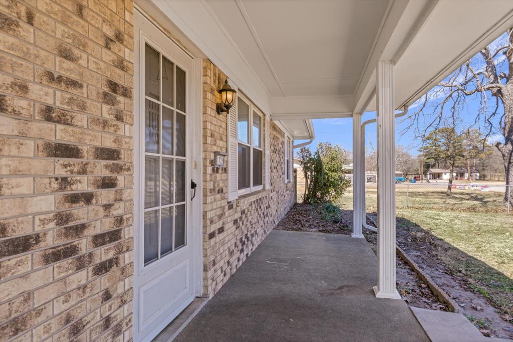 1729 Elliot Drive Property Photo 4