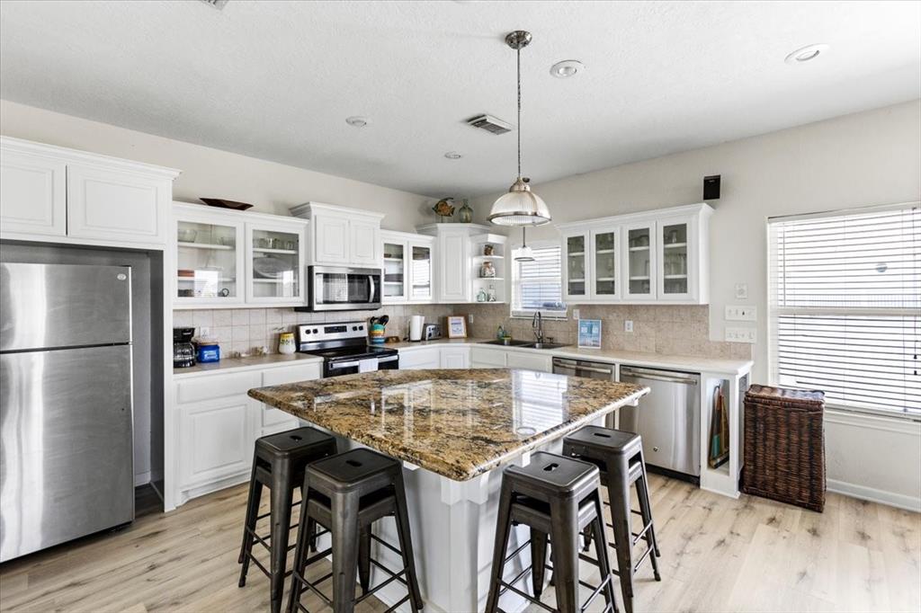 3240 Castle Drive Property Photo 13