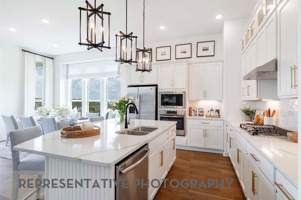 7828 Pondview Lane Property Photo 6