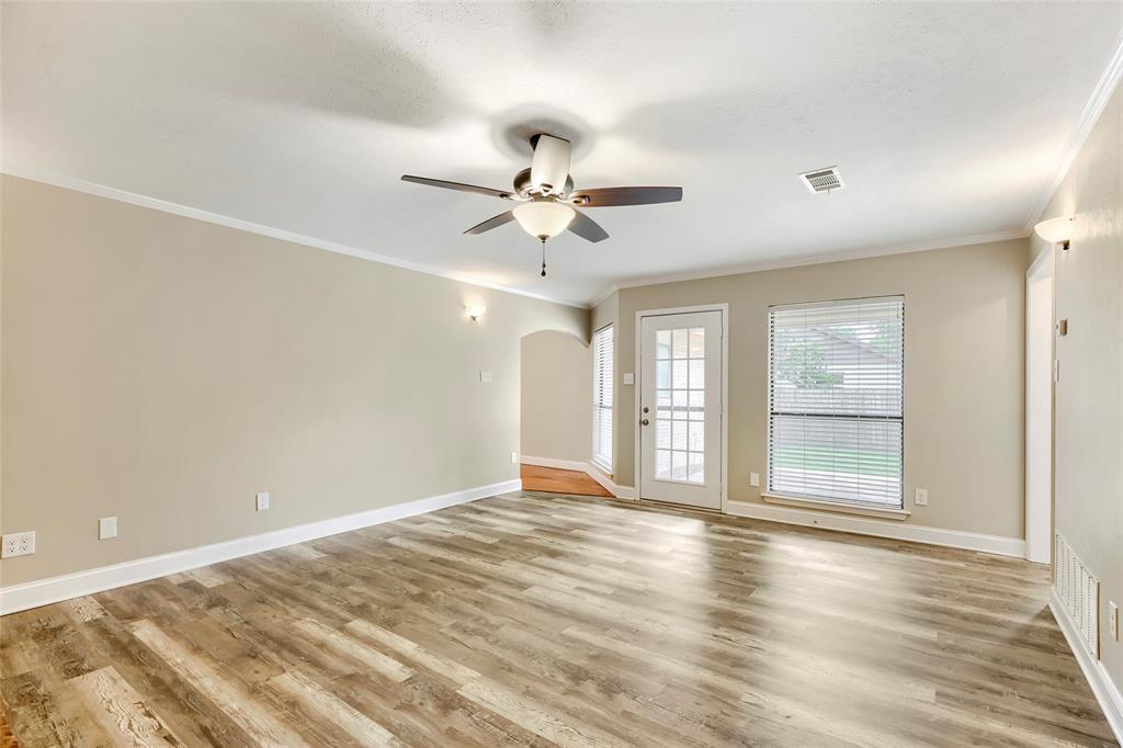 8631 Charing Cross Lane Property Photo 8