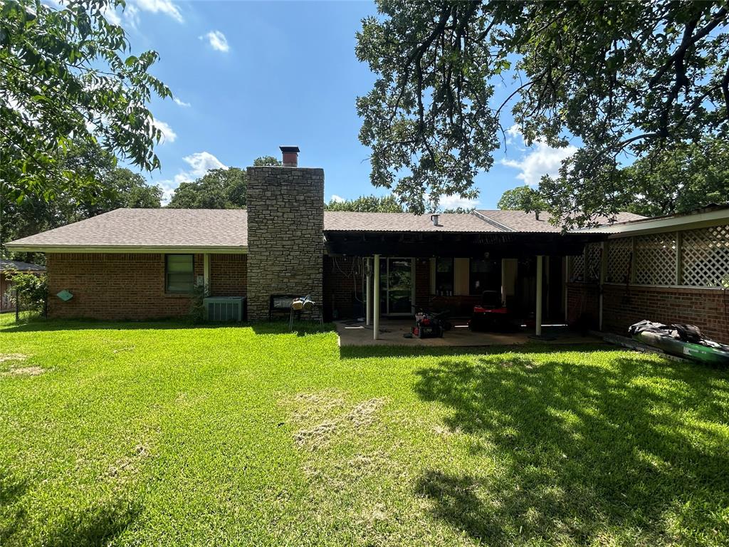 1103 Rolling Hills Drive Property Photo 3