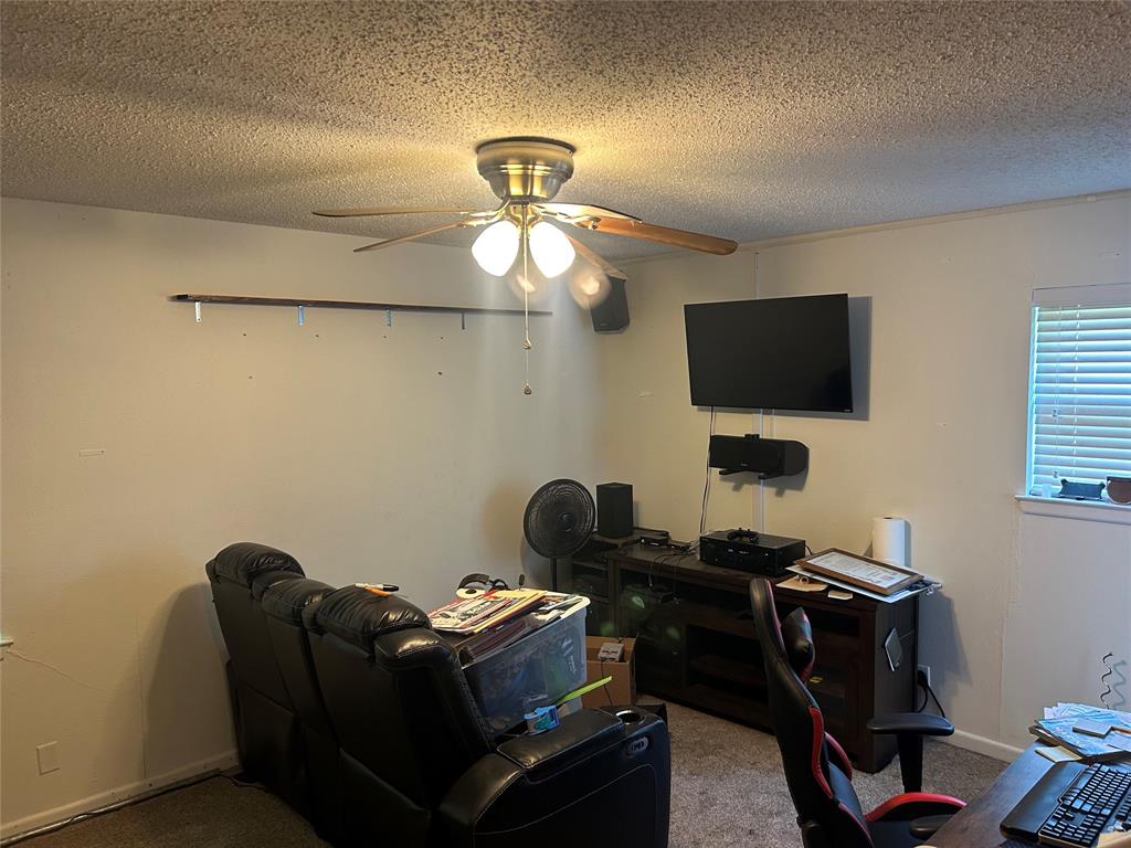 1103 Rolling Hills Drive Property Photo 12