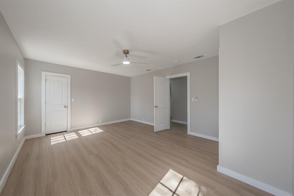 100 Crestwood Drive Property Photo 19