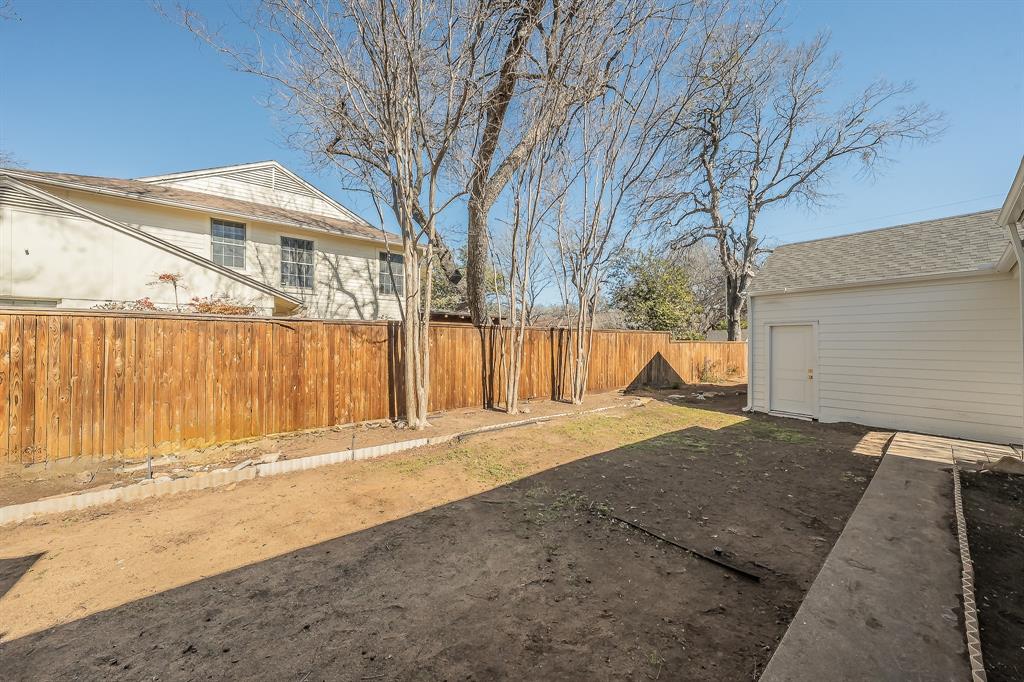 100 Crestwood Drive Property Photo 33