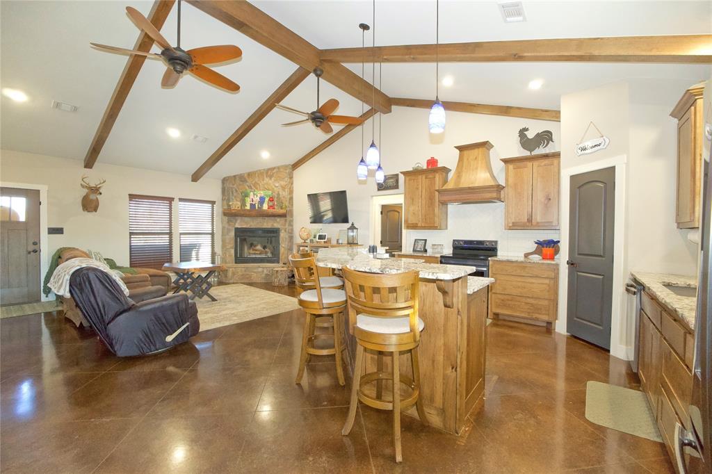 700 N Mesquite Street Property Photo 6